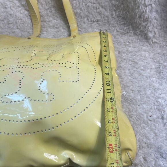 Authenticated Tory Burch leather patent yellow Large tote with dust bag - Picture 9 of 15